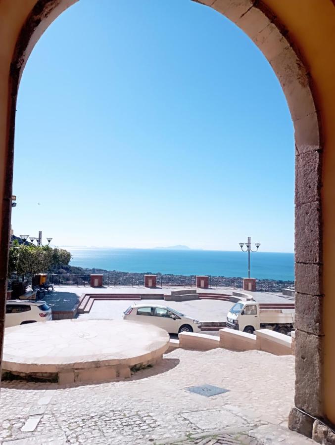 Casa Ines Lägenhet Maranola Exteriör bild
